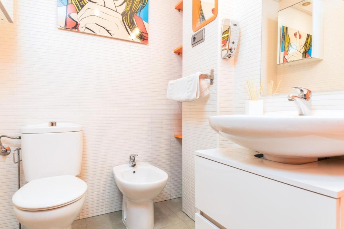 Apartment C54 - Homey 2 Bedroom In Town Málaga
