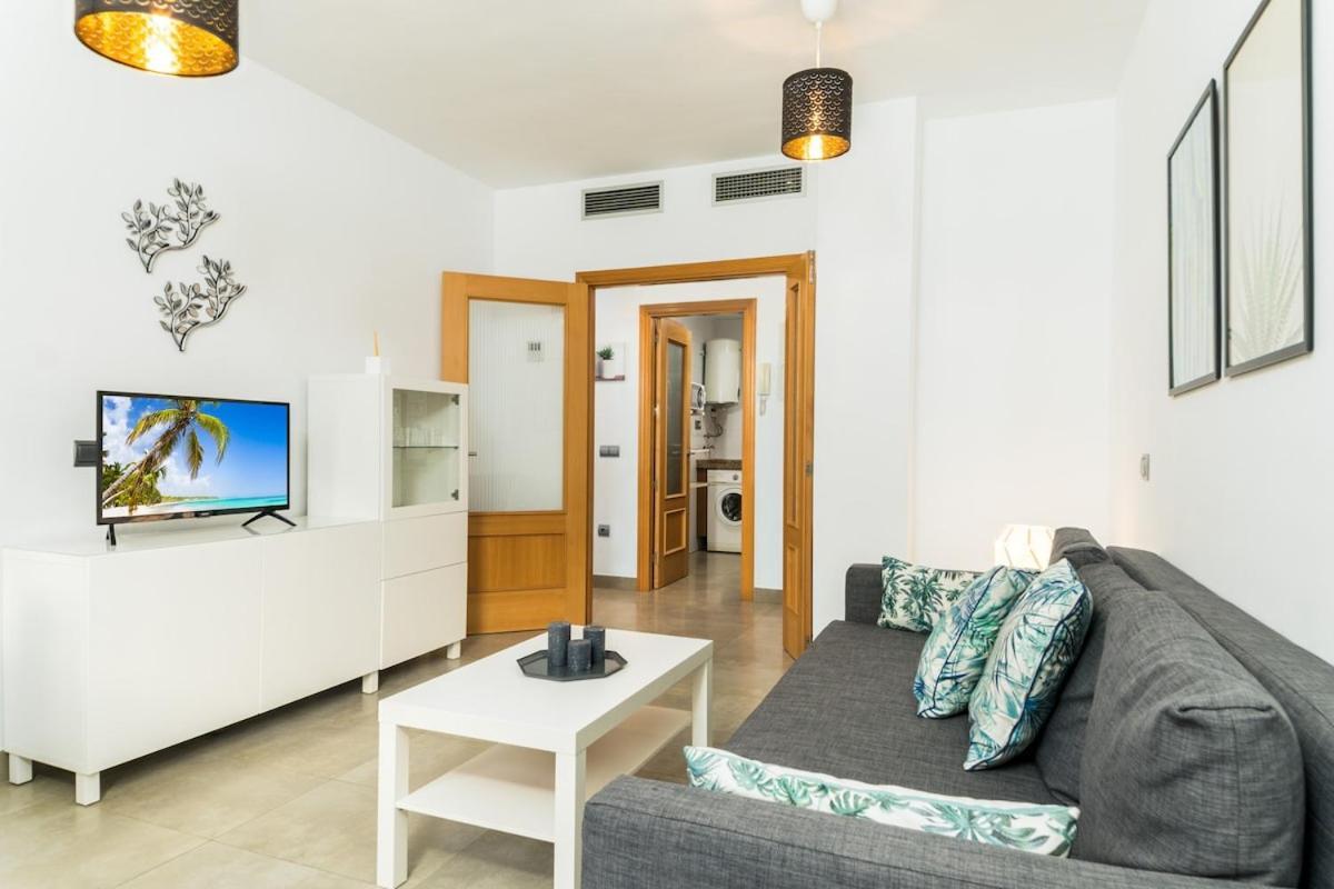 C54 - Homey 2 Bedroom In Town * Málaga