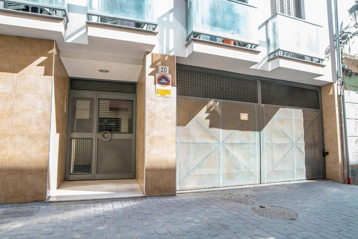 Apartment C54 - Homey 2 Bedroom In Town *
